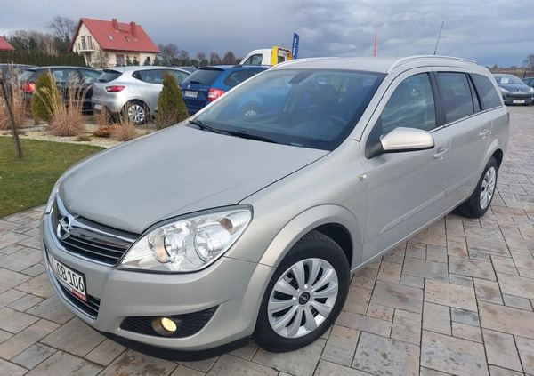 Opel Astra cena 13999 przebieg: 186000, rok produkcji 2007 z Kolbuszowa małe 781